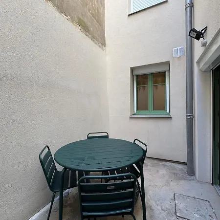 شقة Rue De La Paix Rdj - Calme Avec Terrasse Proche Thermes