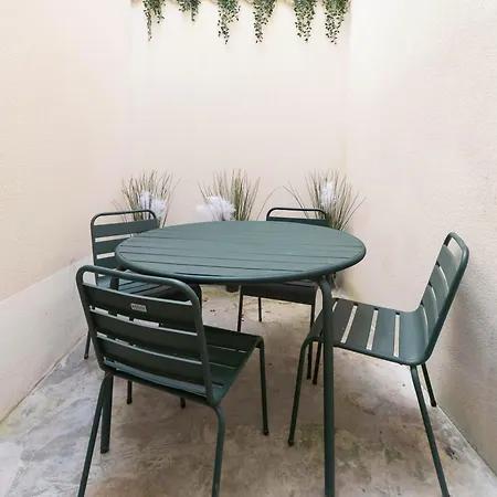 شقة Rue De La Paix Rdj - Calme Avec Terrasse Proche Thermes فيشي