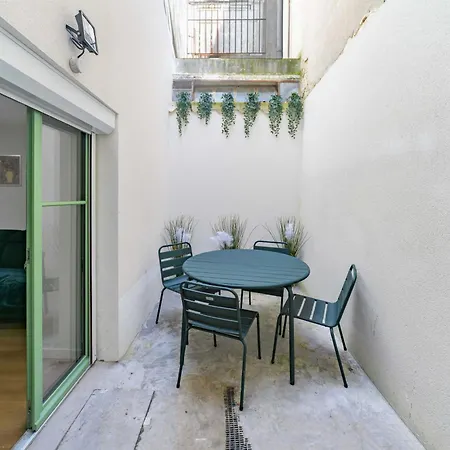 شقة Rue De La Paix Rdj - Calme Avec Terrasse Proche Thermes